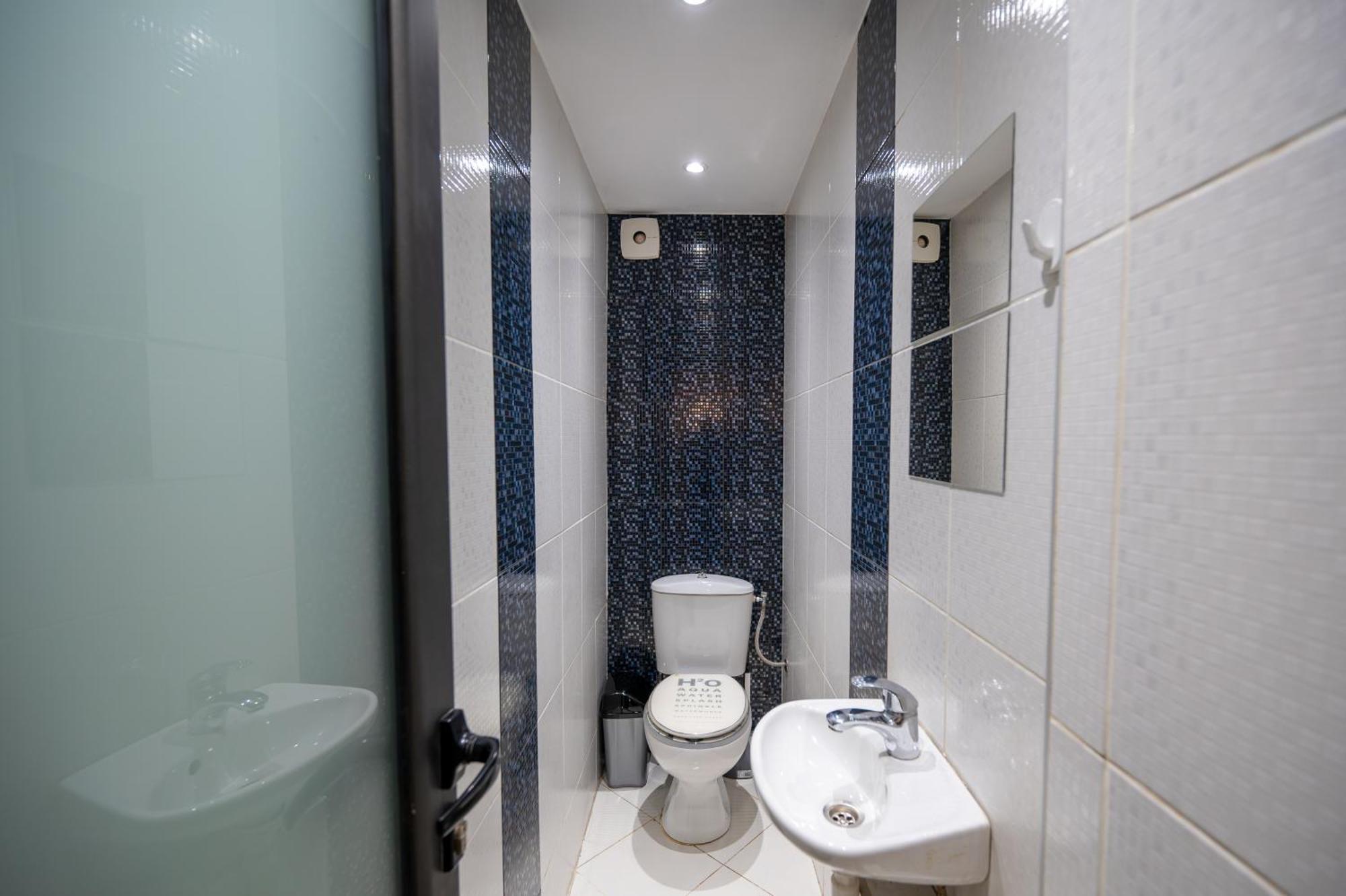 Beautiful Two-Bedroom Apartment In City Center Sofia Esterno foto
