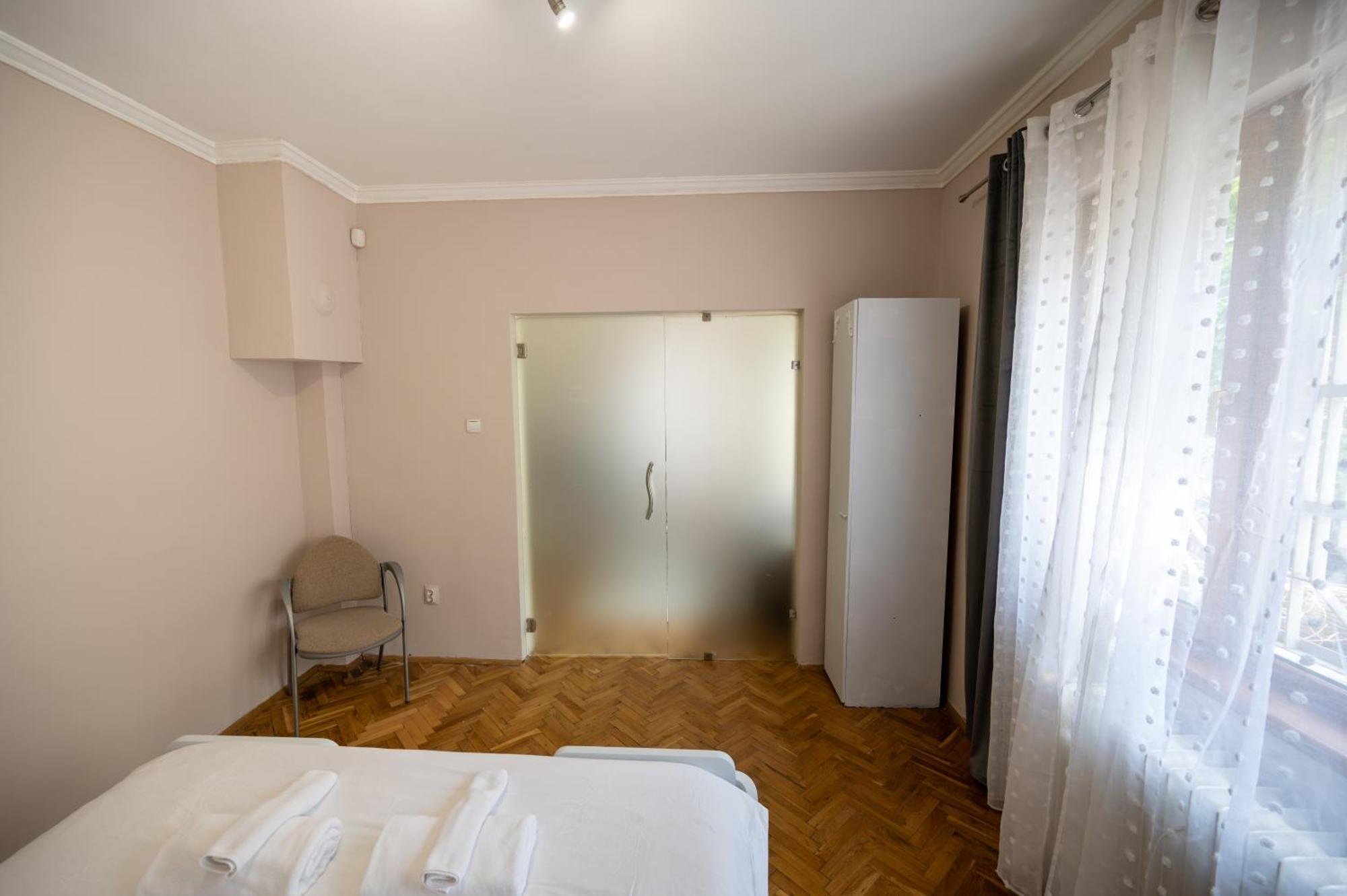 Beautiful Two-Bedroom Apartment In City Center Sofia Esterno foto