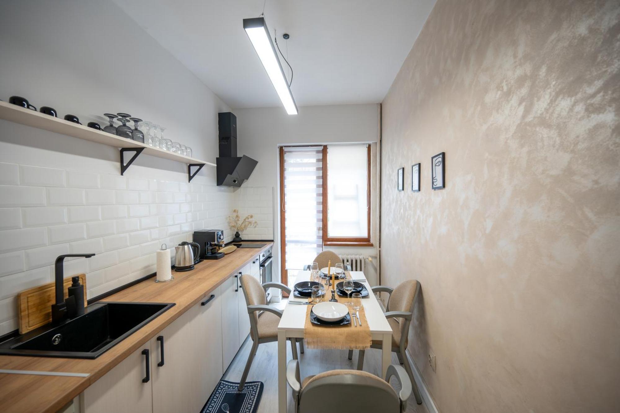 Beautiful Two-Bedroom Apartment In City Center Sofia Esterno foto